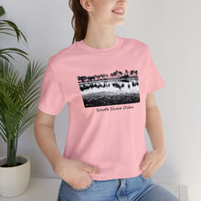 Load image into Gallery viewer, Unisex Tee: South Shore Lagoon
